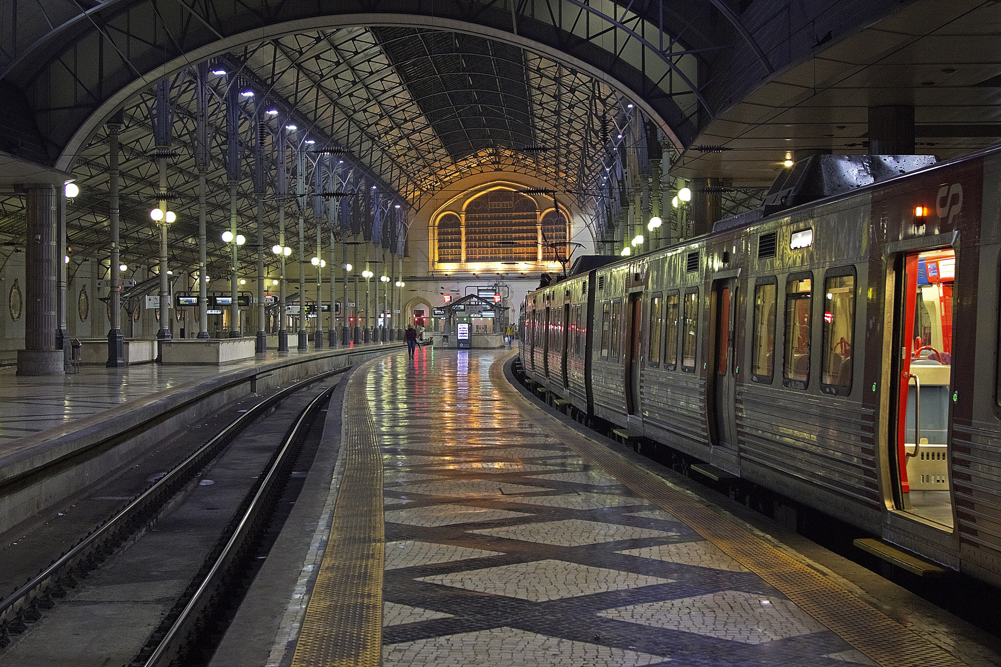 Wallpapers Last train station of Rossio Lisbon Portugal on the desktop