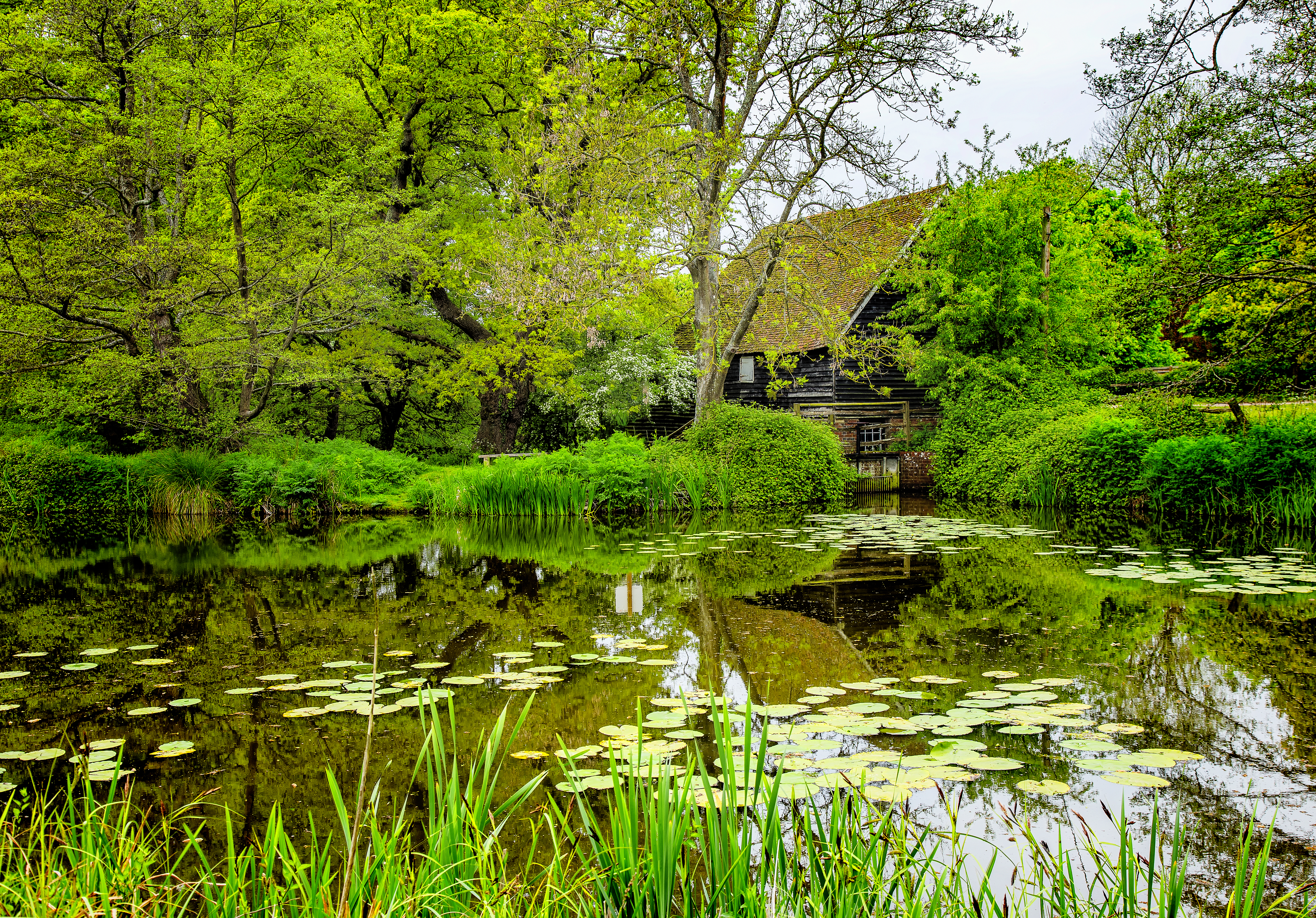 桌面上的壁纸英国 欧洲 米克拉姆寺