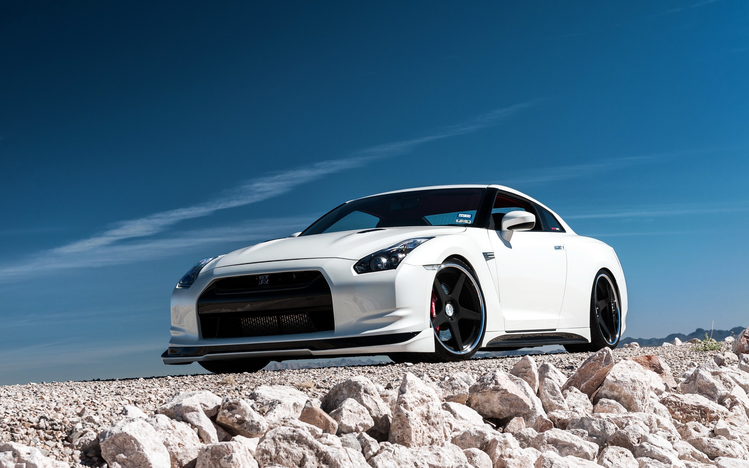 Бесплатное фото Белый  Nissan GTR