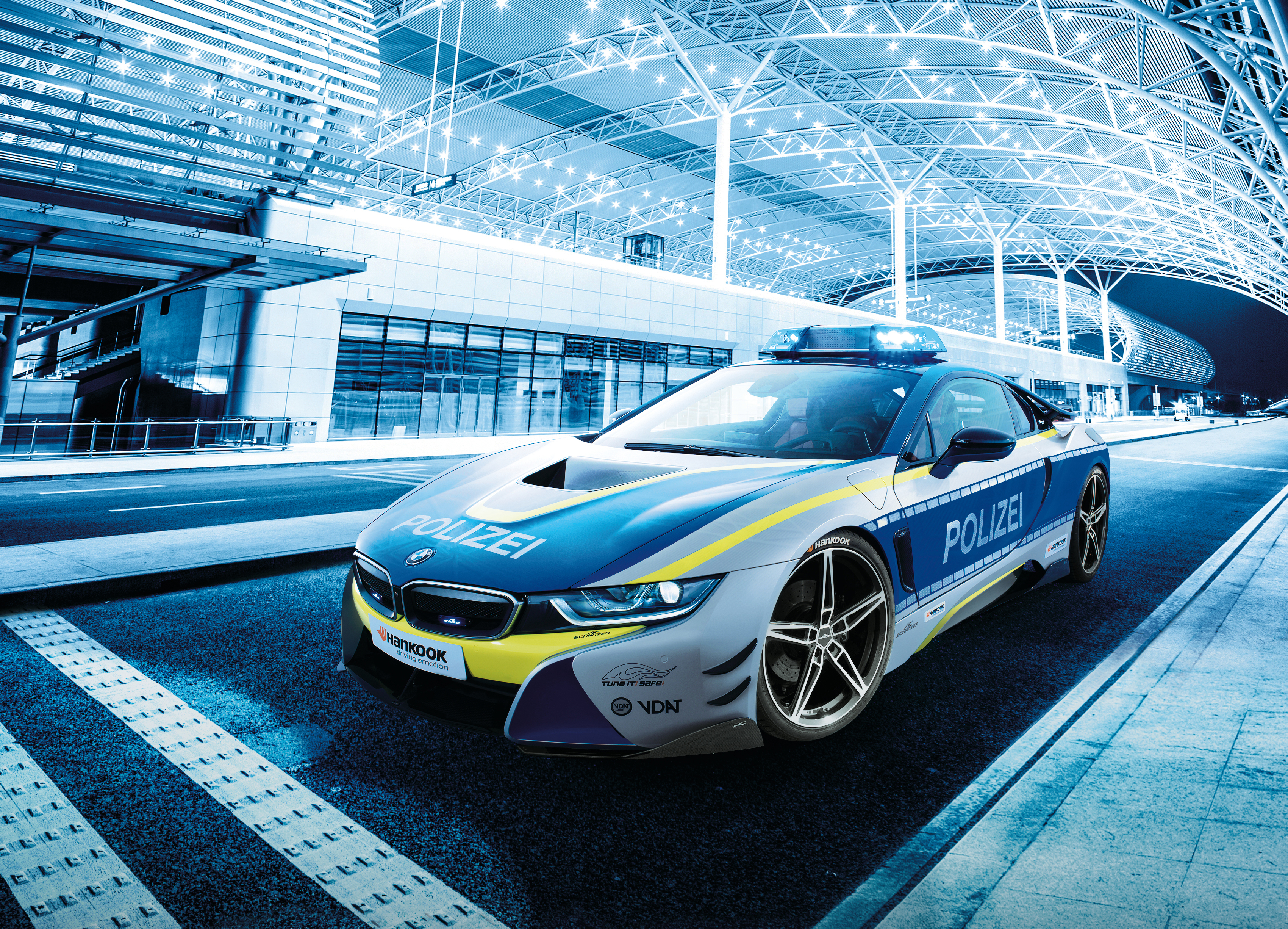 Wallpapers BMW I8 police cars on the desktop