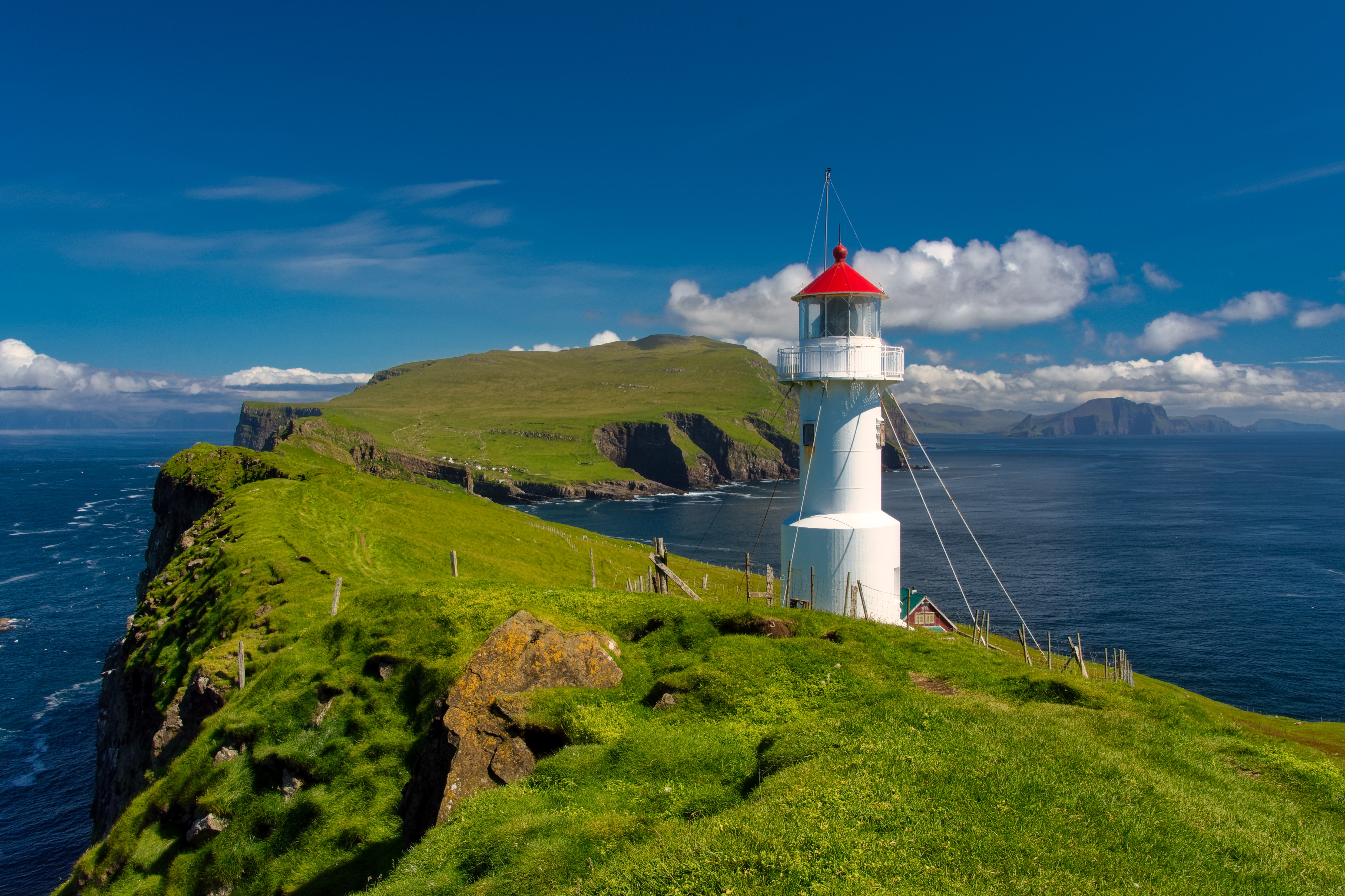 Free photo The lighthouse on the island Mykines