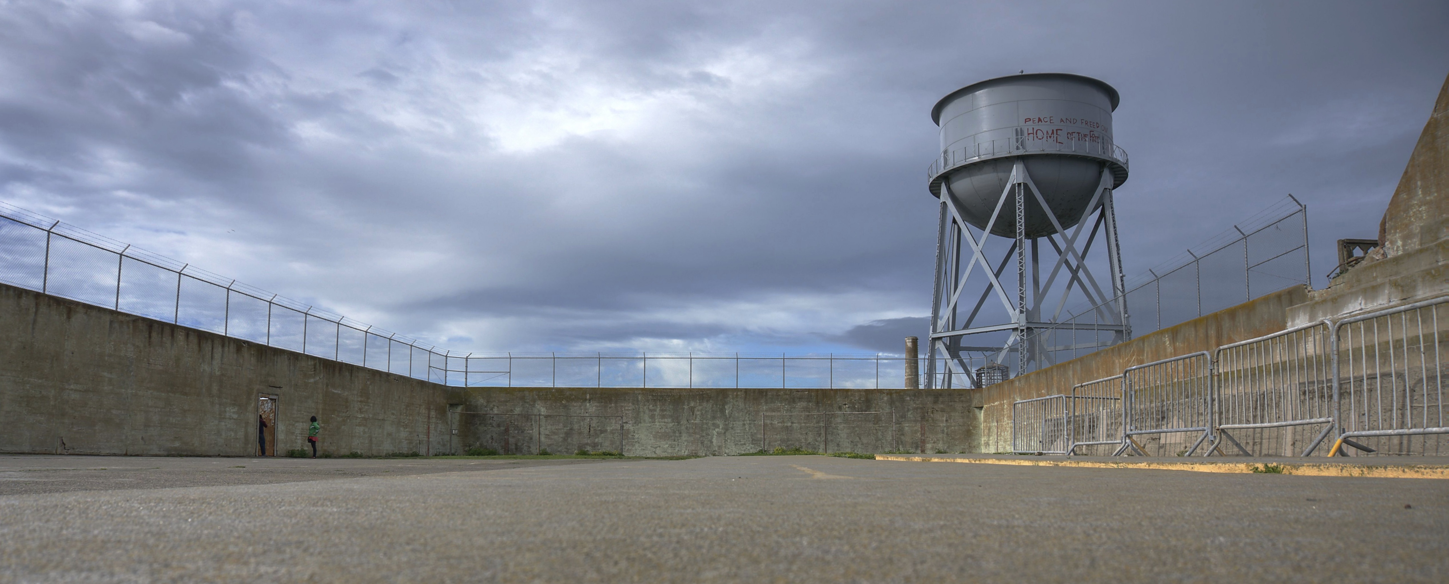 Обои архитектура космос башня на рабочий стол