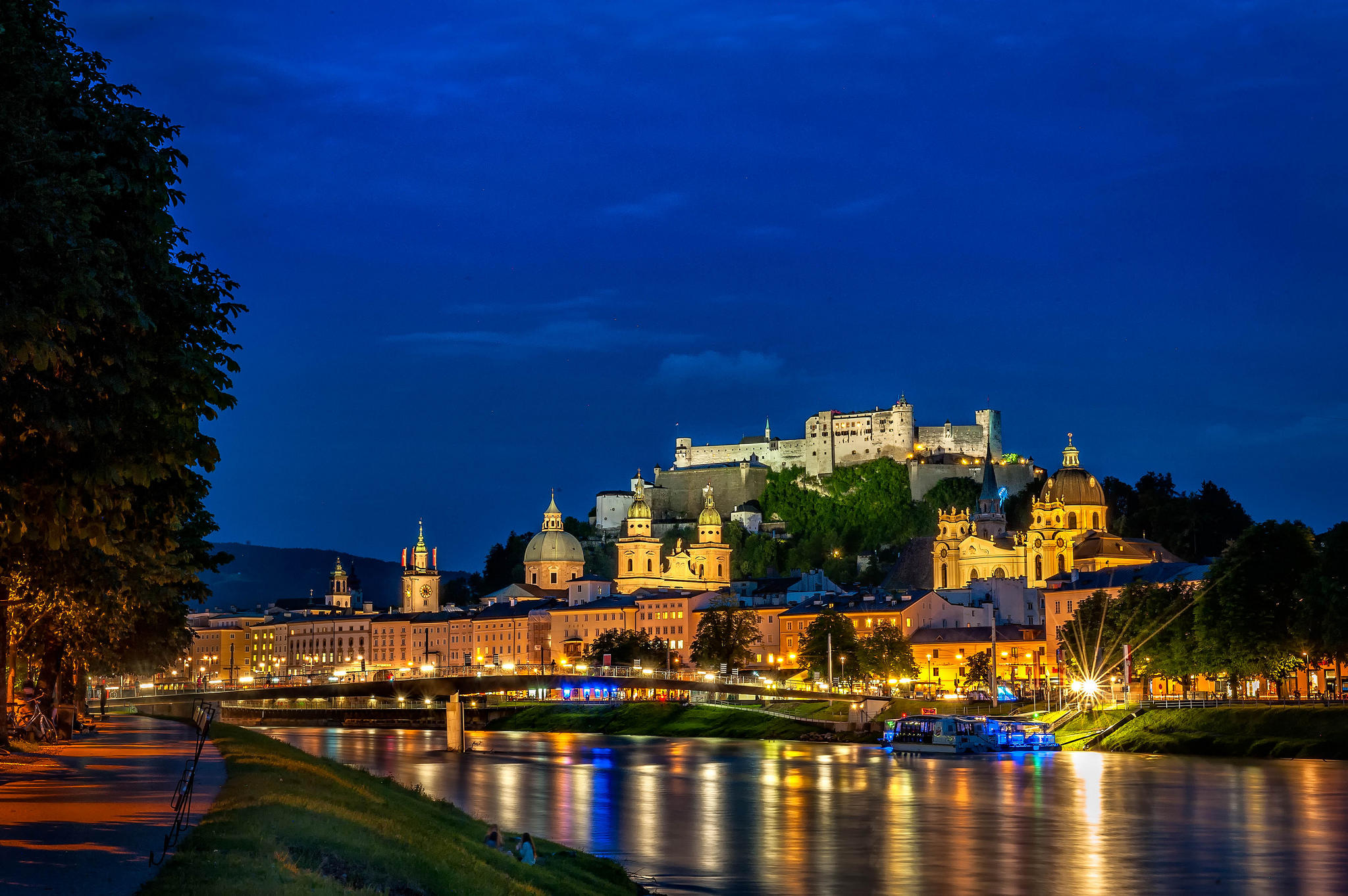 Wallpapers Salzburg night city river on the desktop