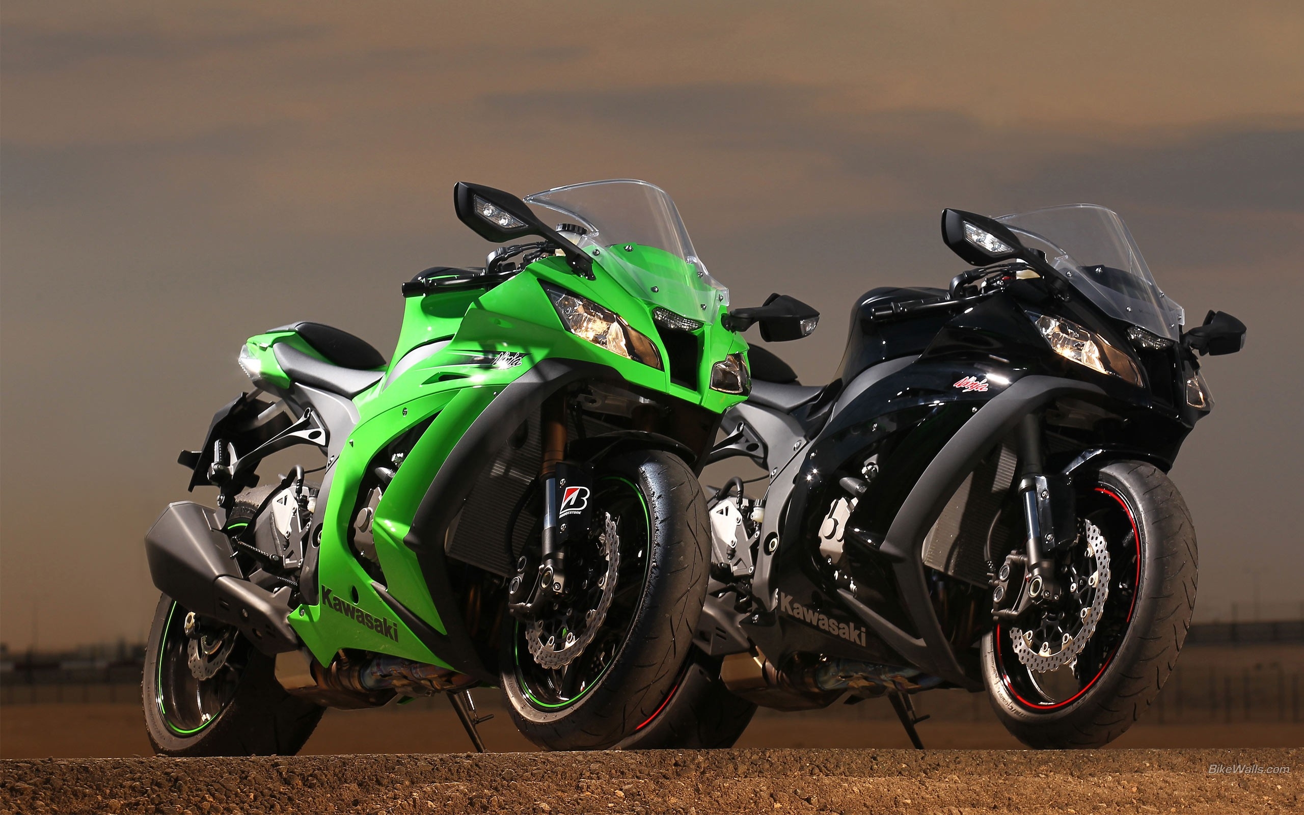 Wallpapers Kawasaki z 1000 SX green black on the desktop