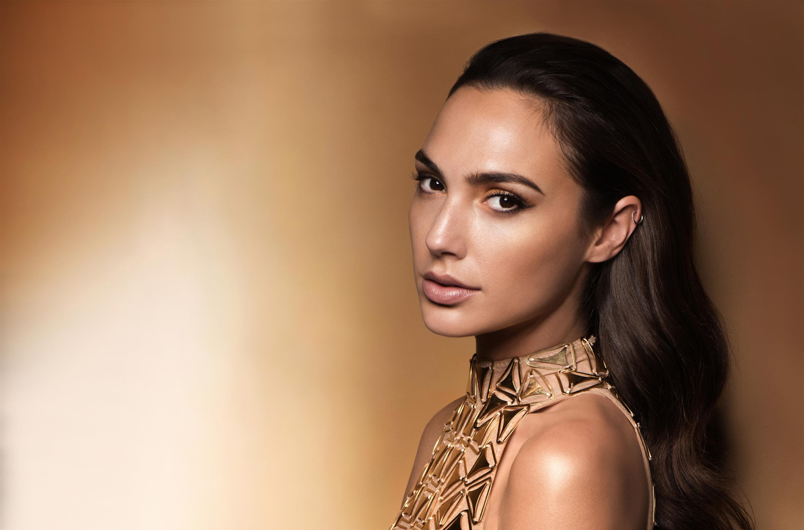 Free photo Celebrity Photos, Gal Gadot - Desktop Wallpaper