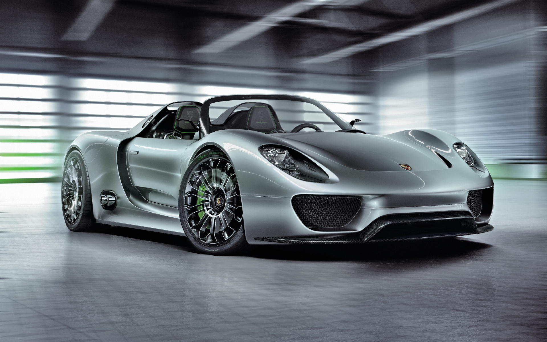 Free photo Porsche 918 Spyder.