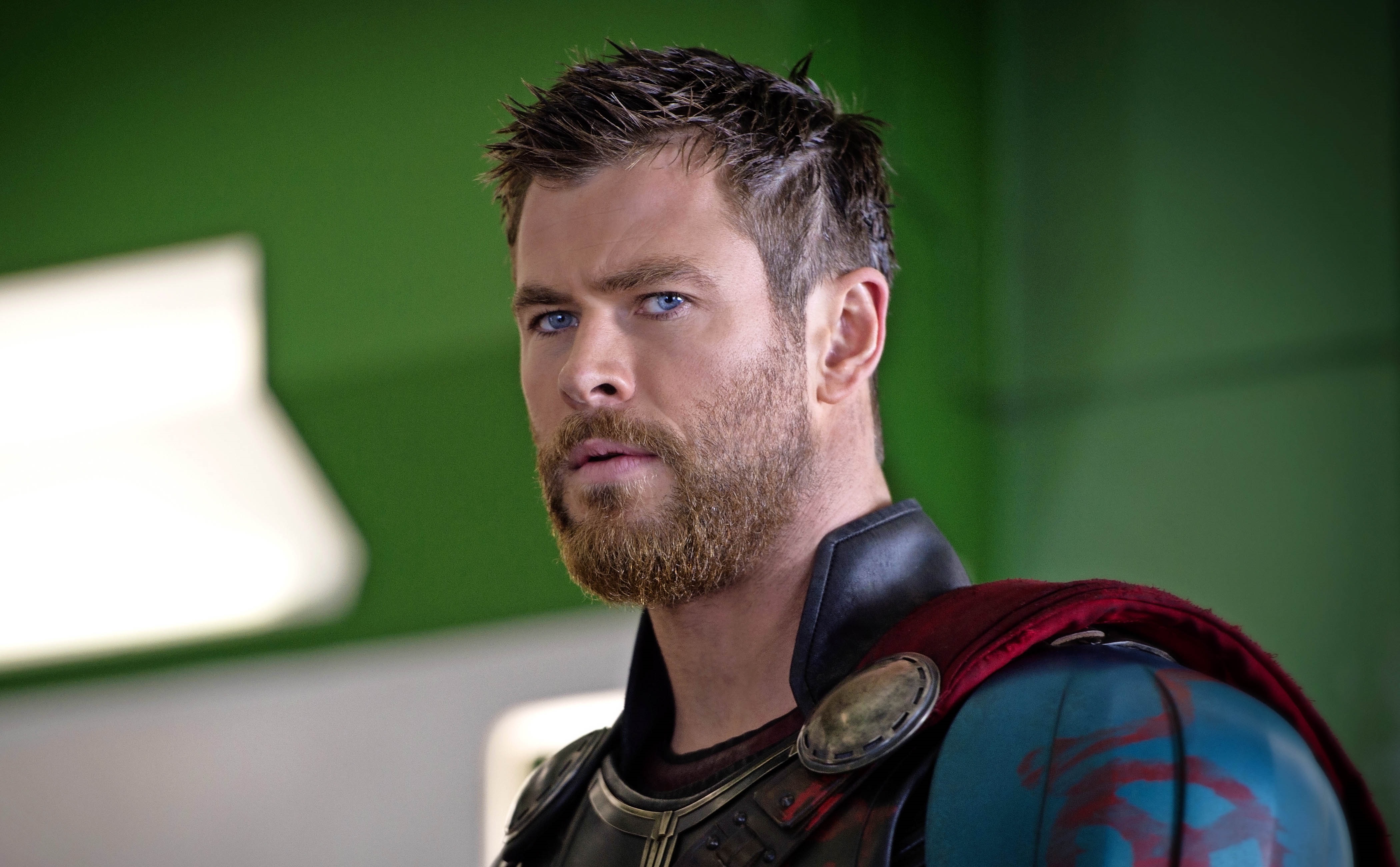 Wallpapers thor ragnarok Thor 2017 Movies on the desktop