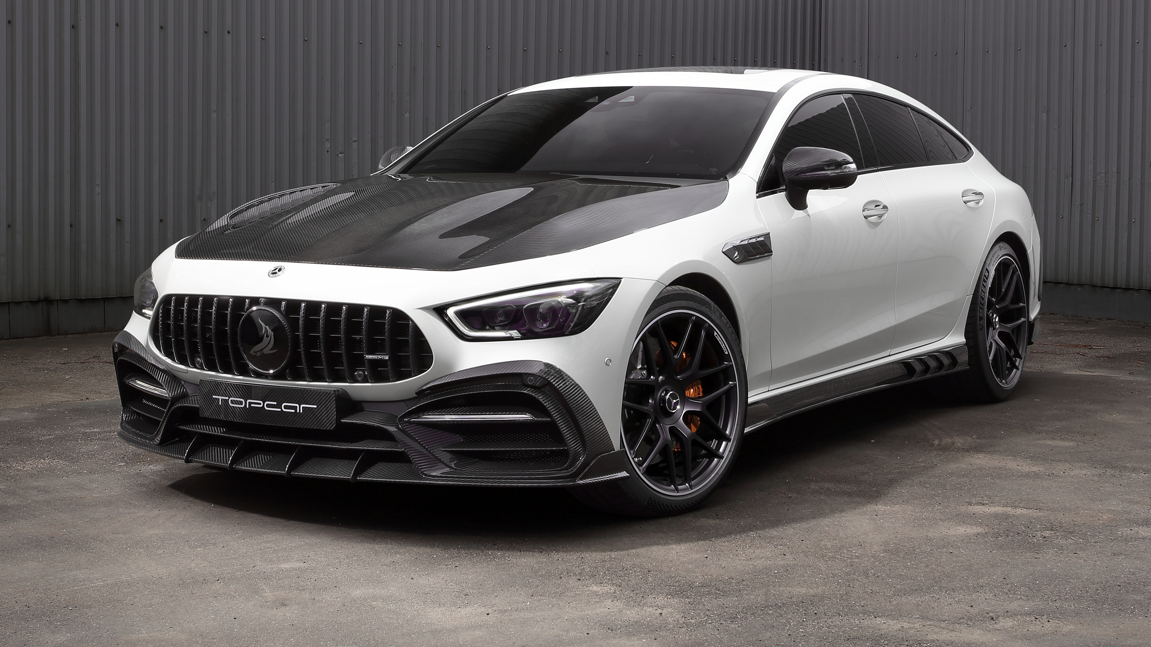 Бесплатное фото Mercedes-AMG GT