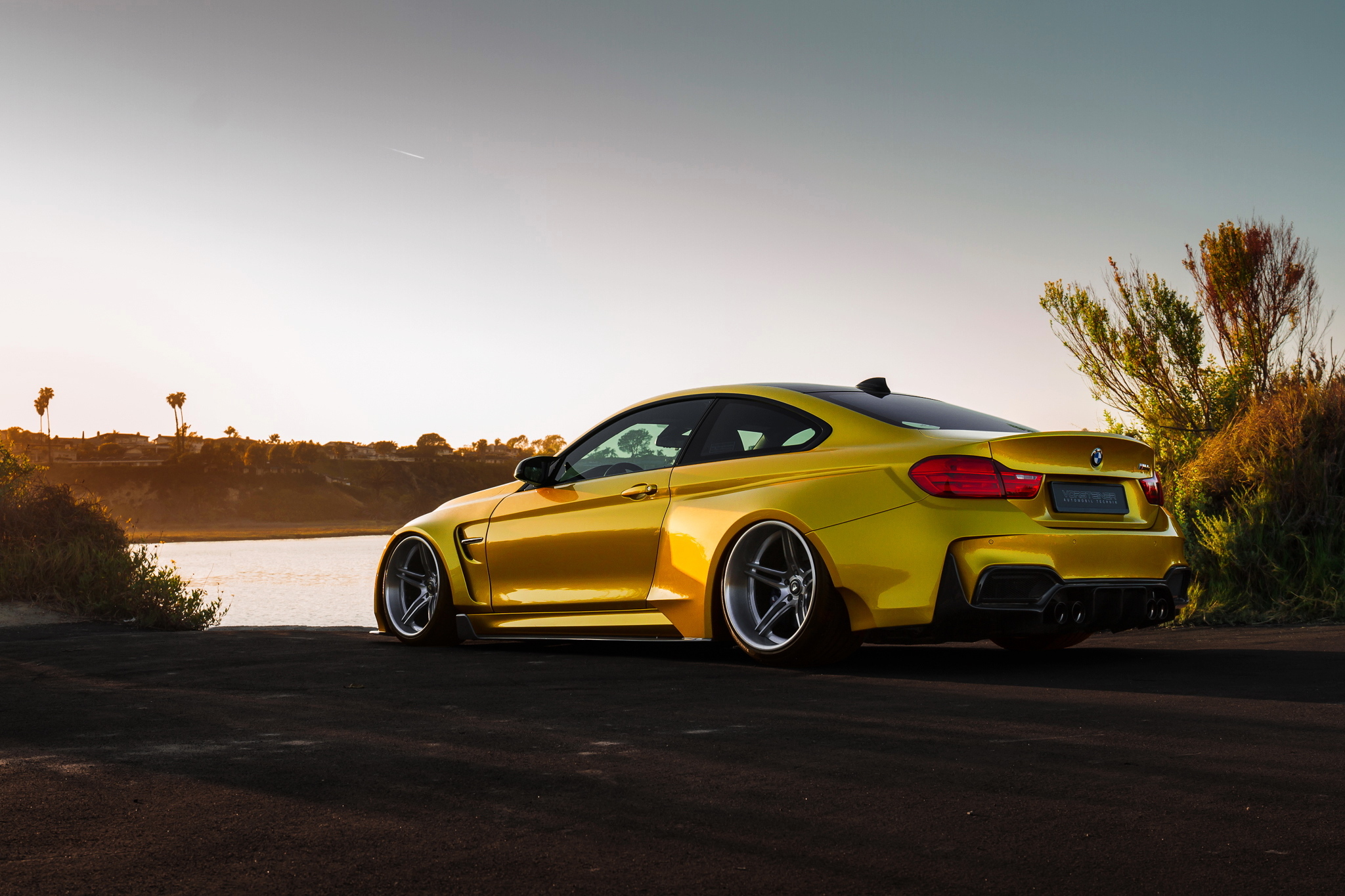 Обои BMW M4 роскошный автомобиль производительный автомобиль на рабочий стол