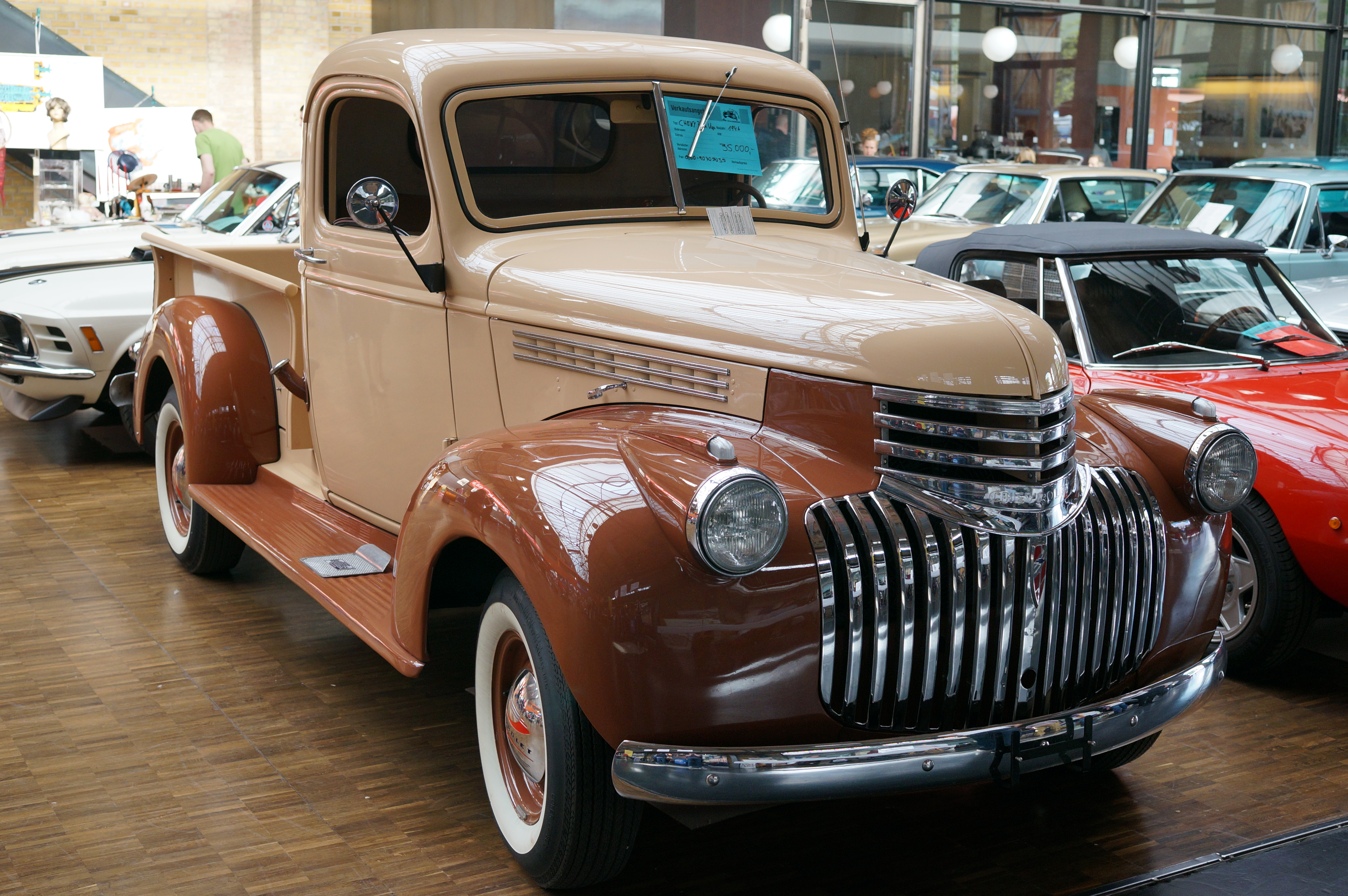 Free photo Vintage pickup truck