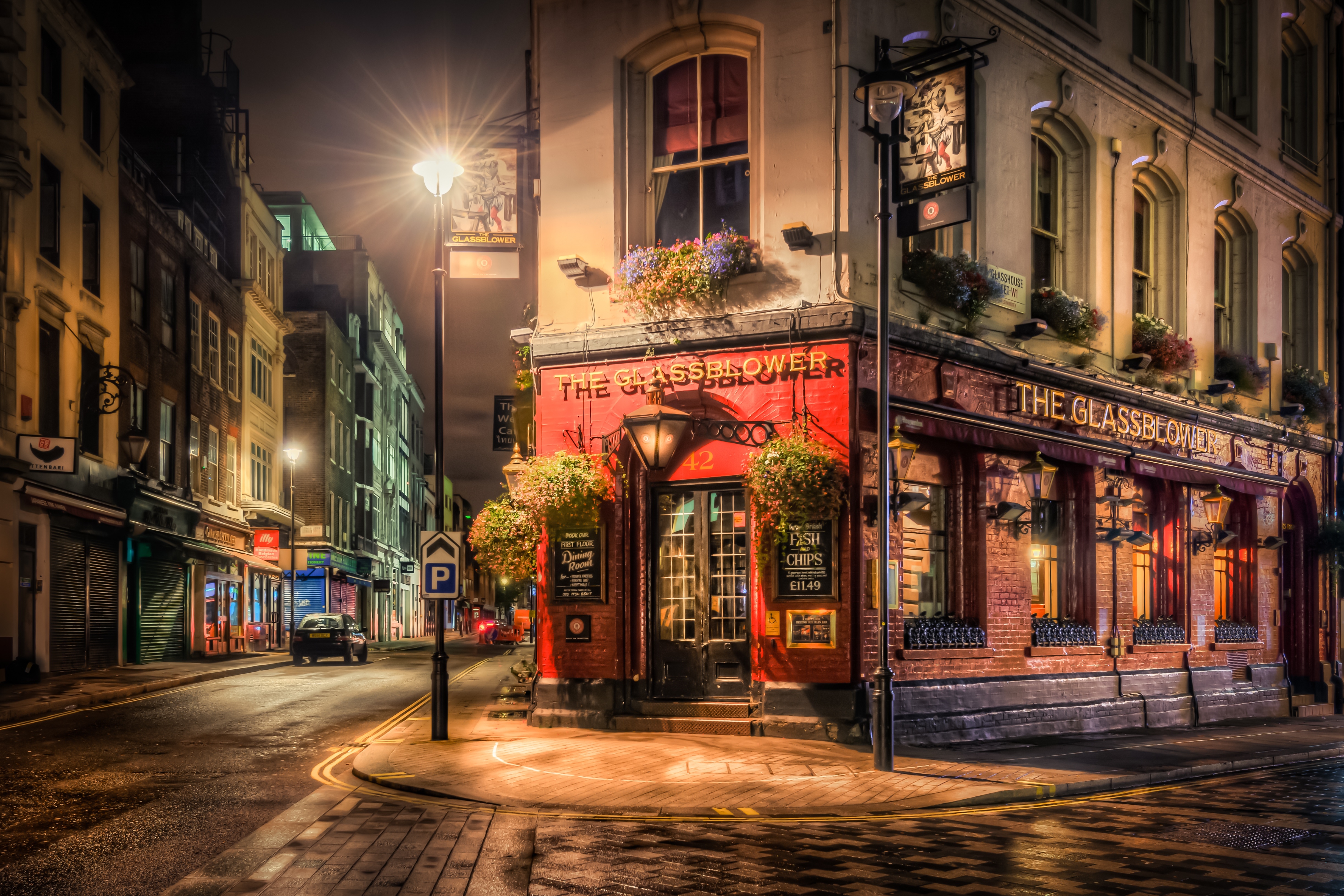 Free photo London Night Street