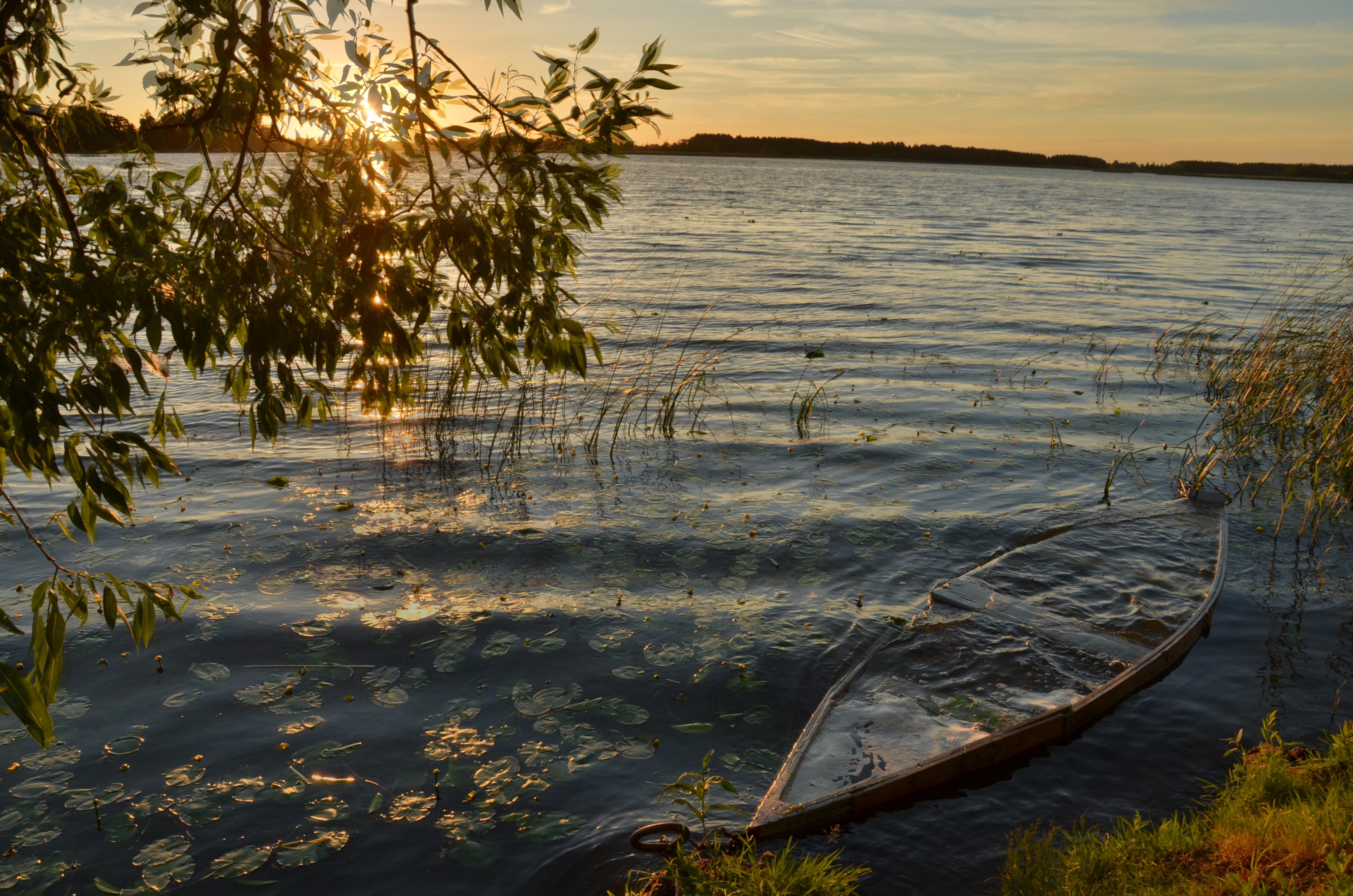 Wallpapers nature sunset wooden boat on the desktop