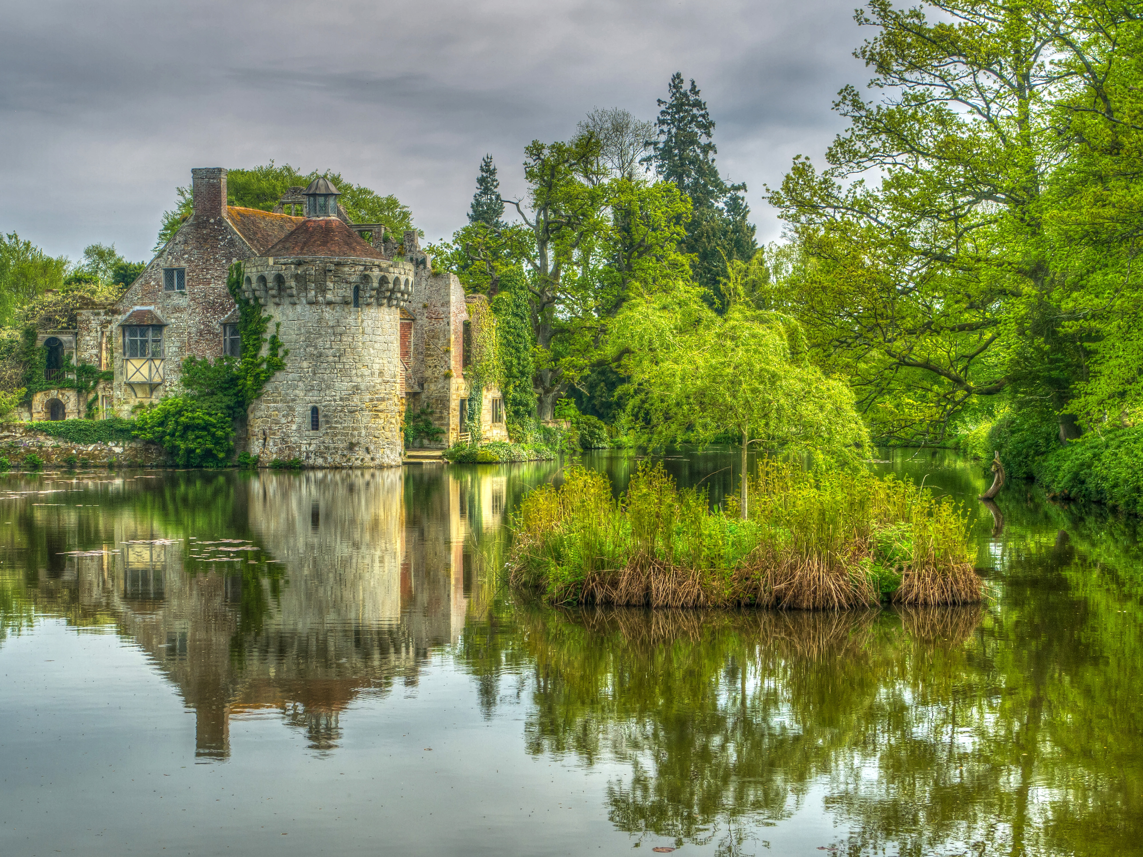 Wallpapers Kent Scotney Castle England on the desktop