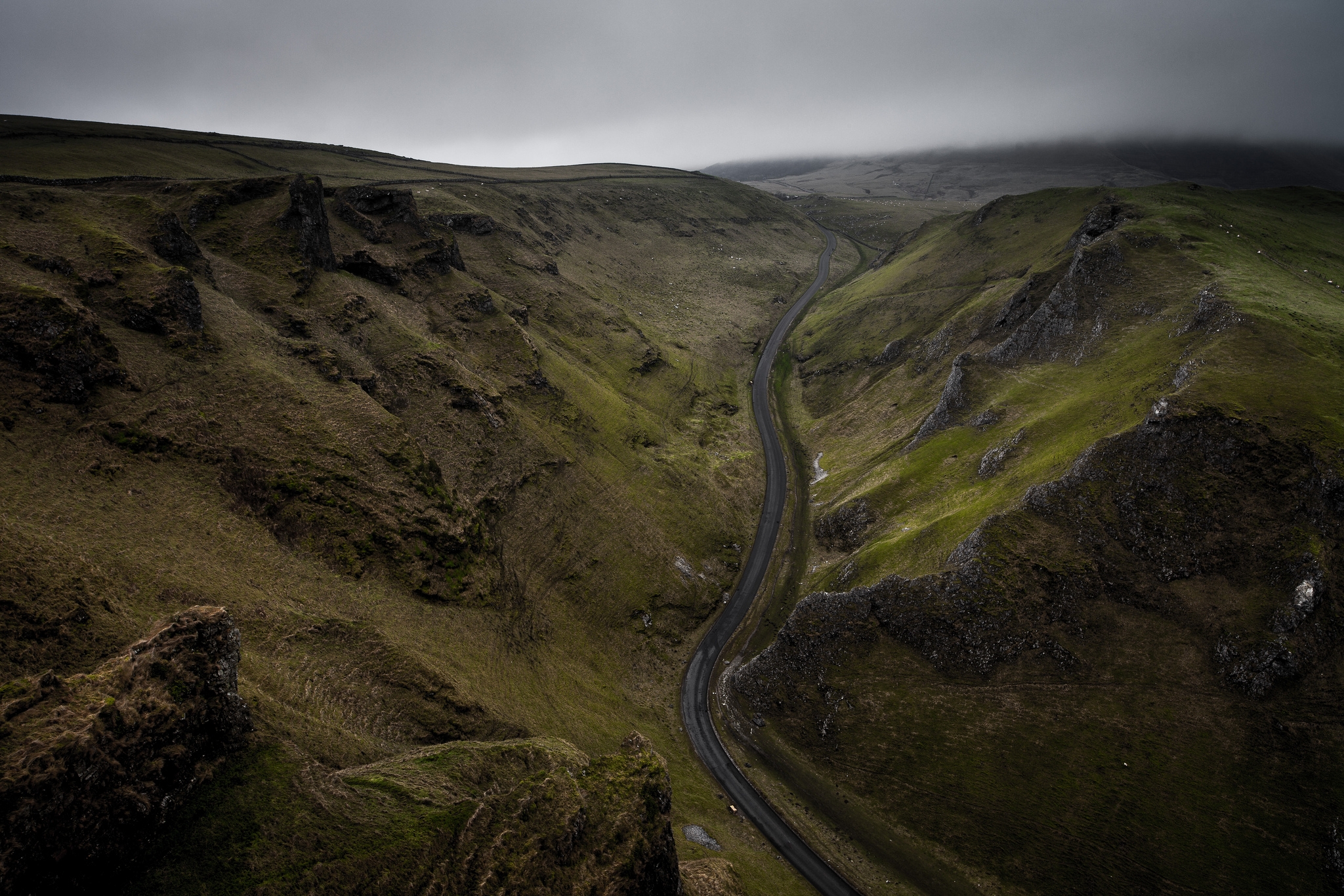 Free photo A long road in a big gorge