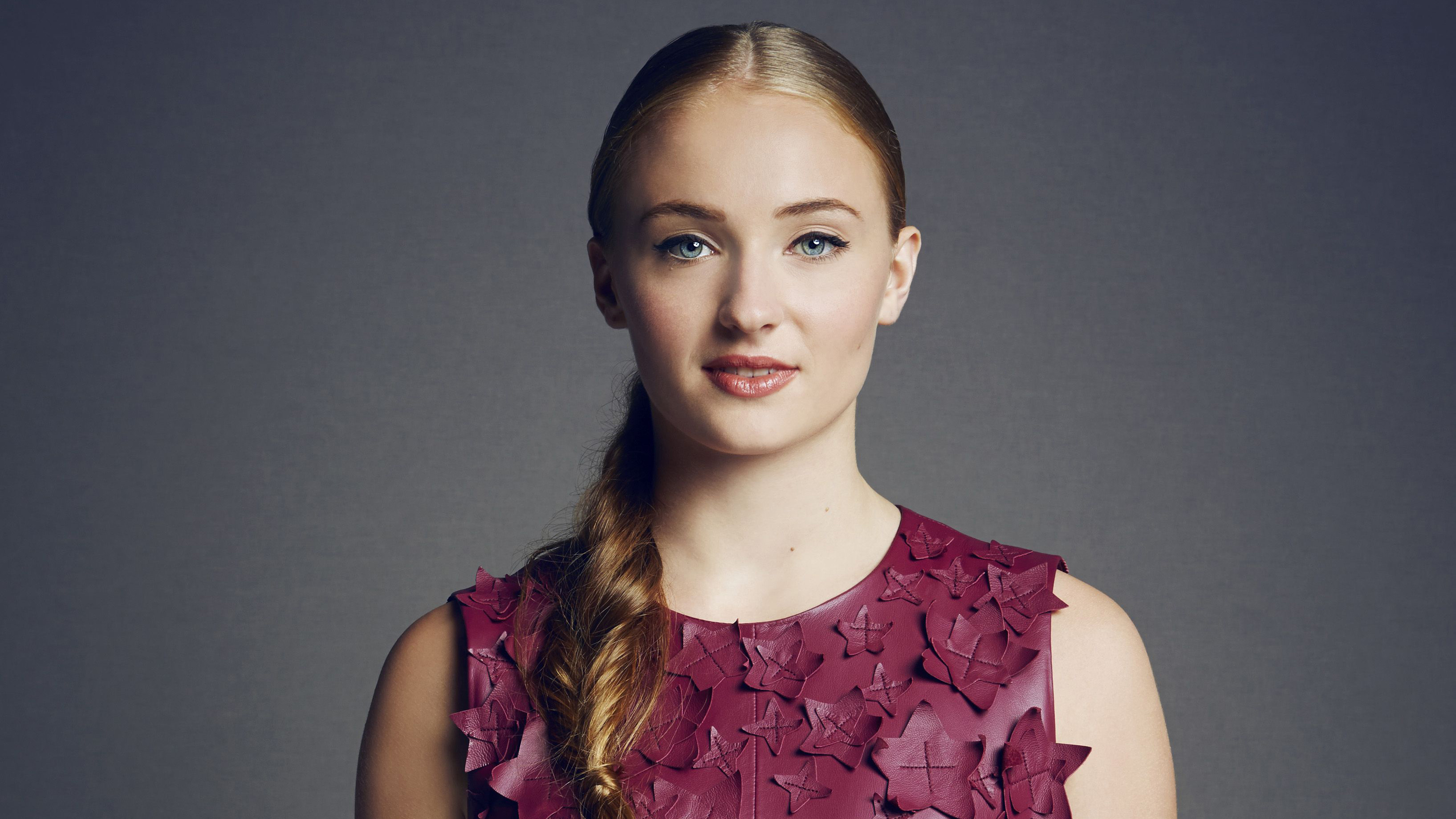 Wallpapers Sophie Turner celebrity dark hair on the desktop