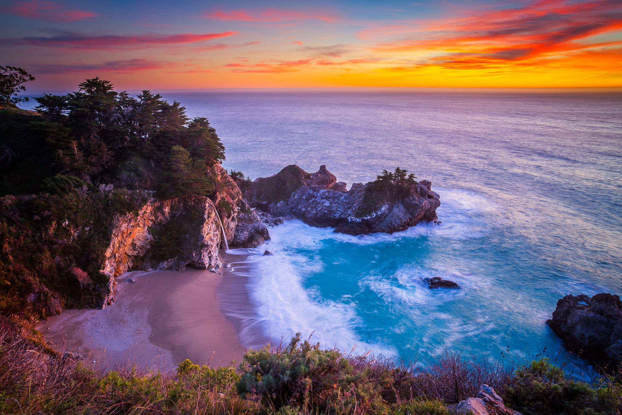 Wallpapers waterfall McWay Falls California on the desktop