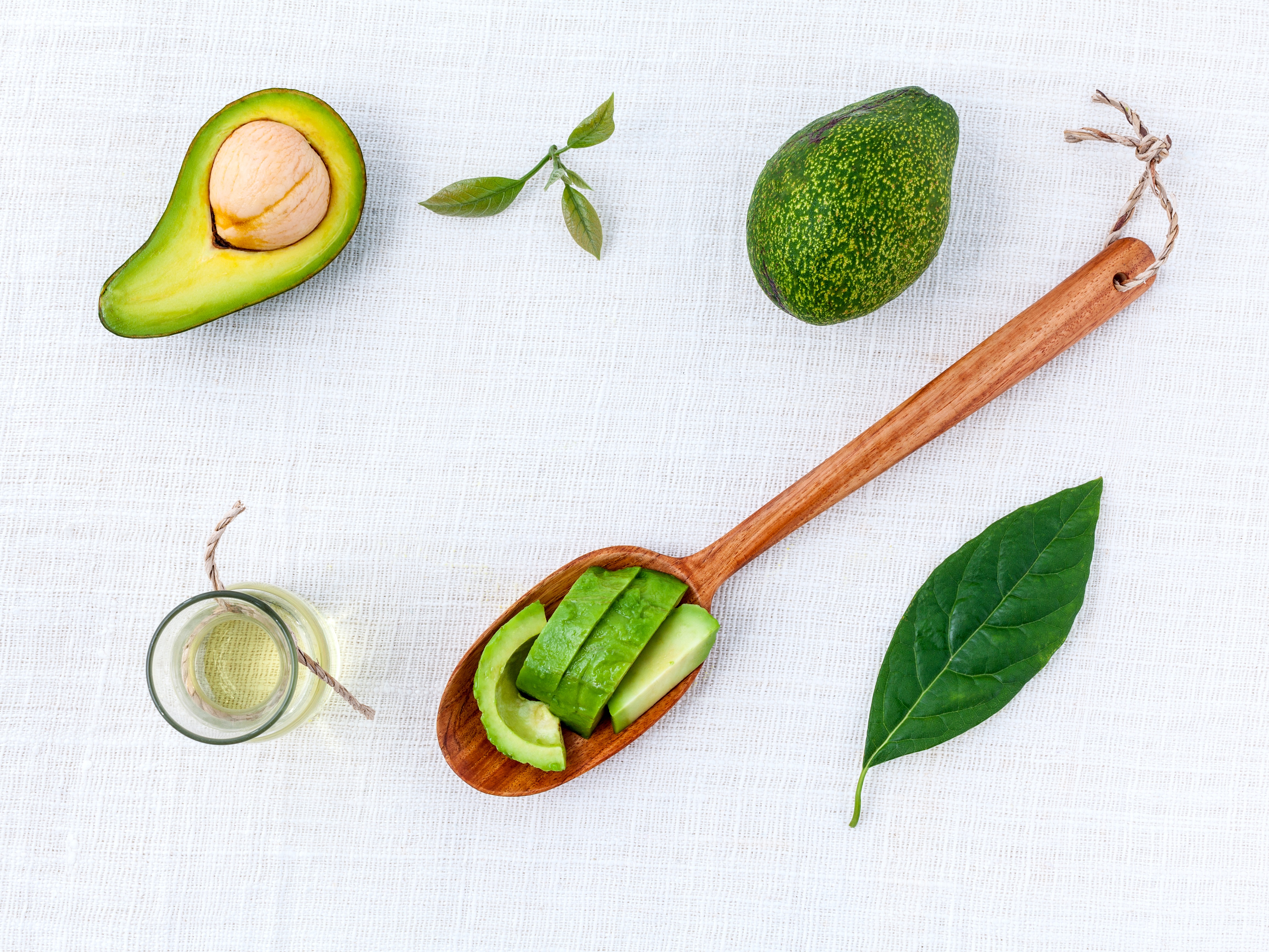 Free photo Avocado massage therapy