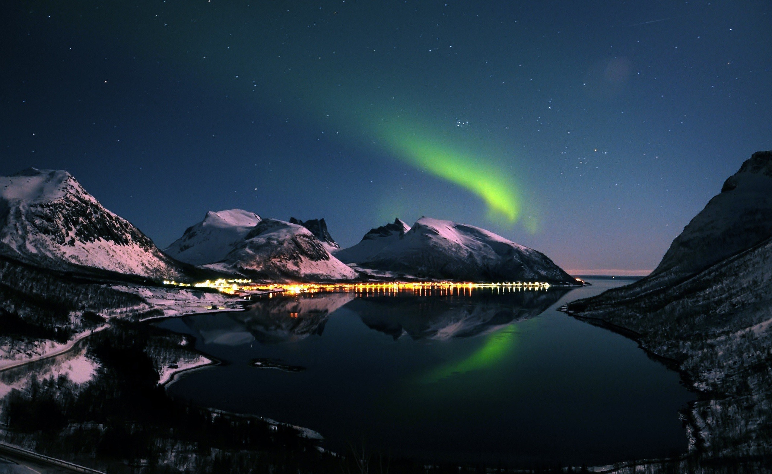 Обои пейзаж огни море на рабочий стол
