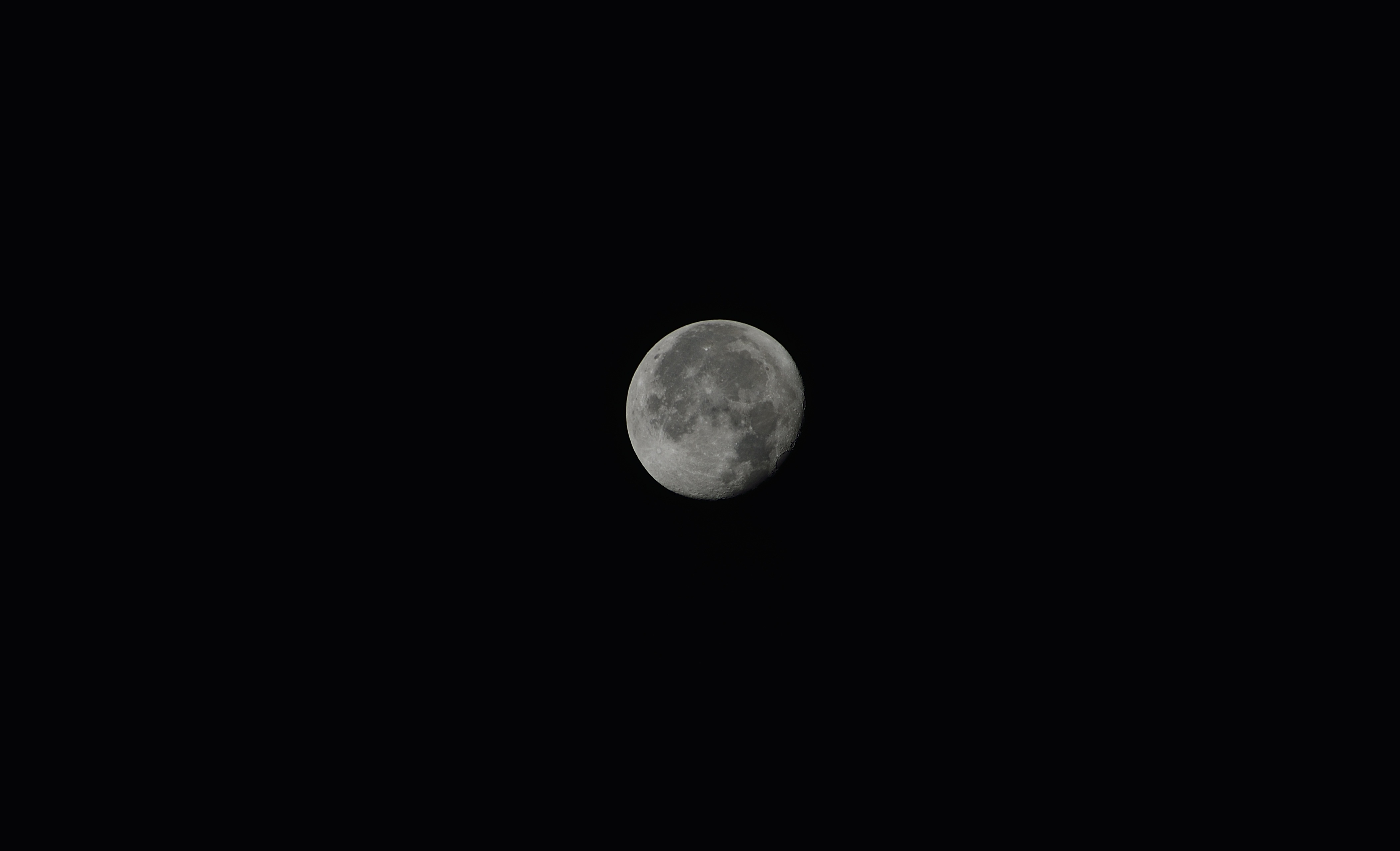 Обои черно-белый атмосфера луна на рабочий стол