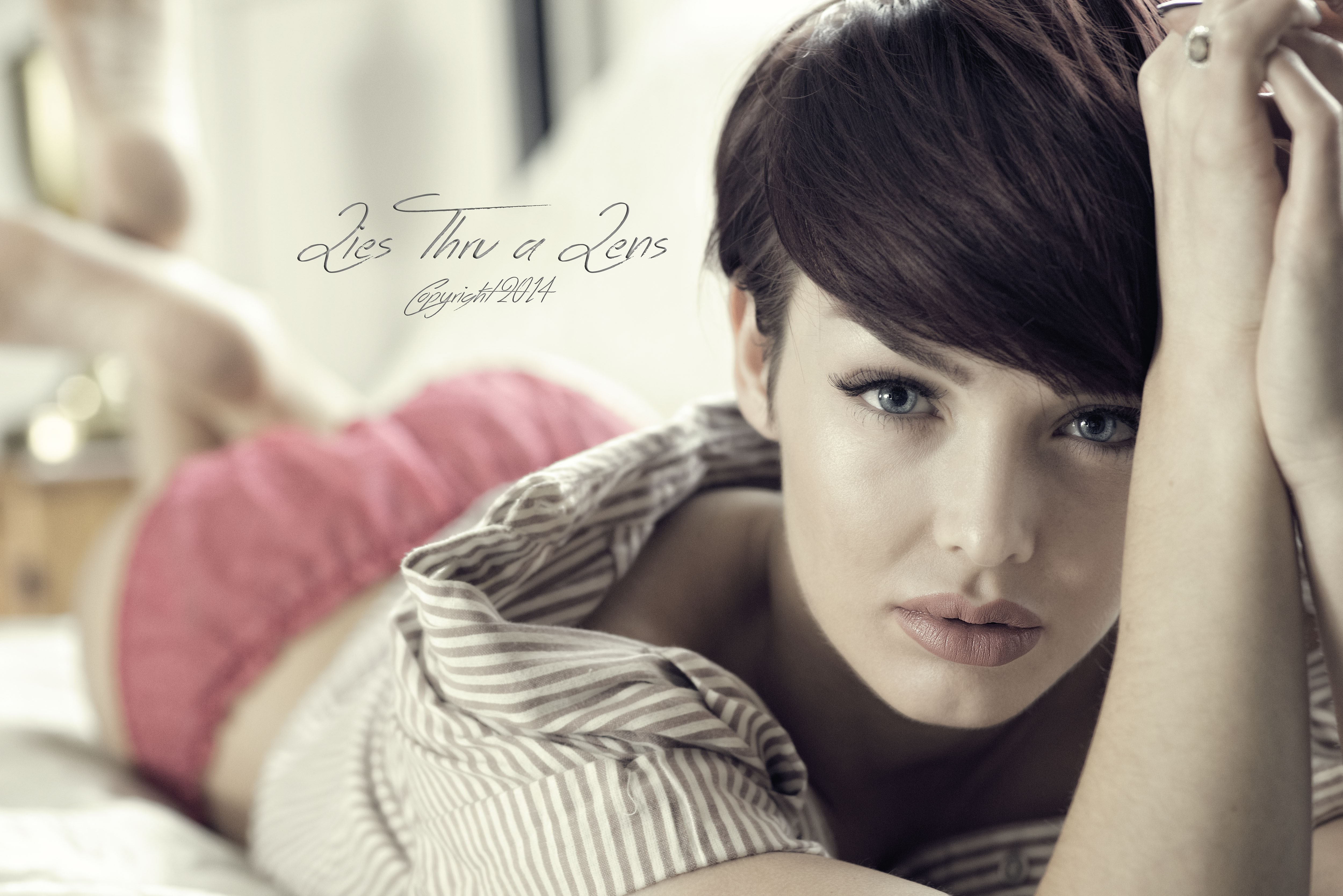 Обои лицо женщина модель на рабочий стол