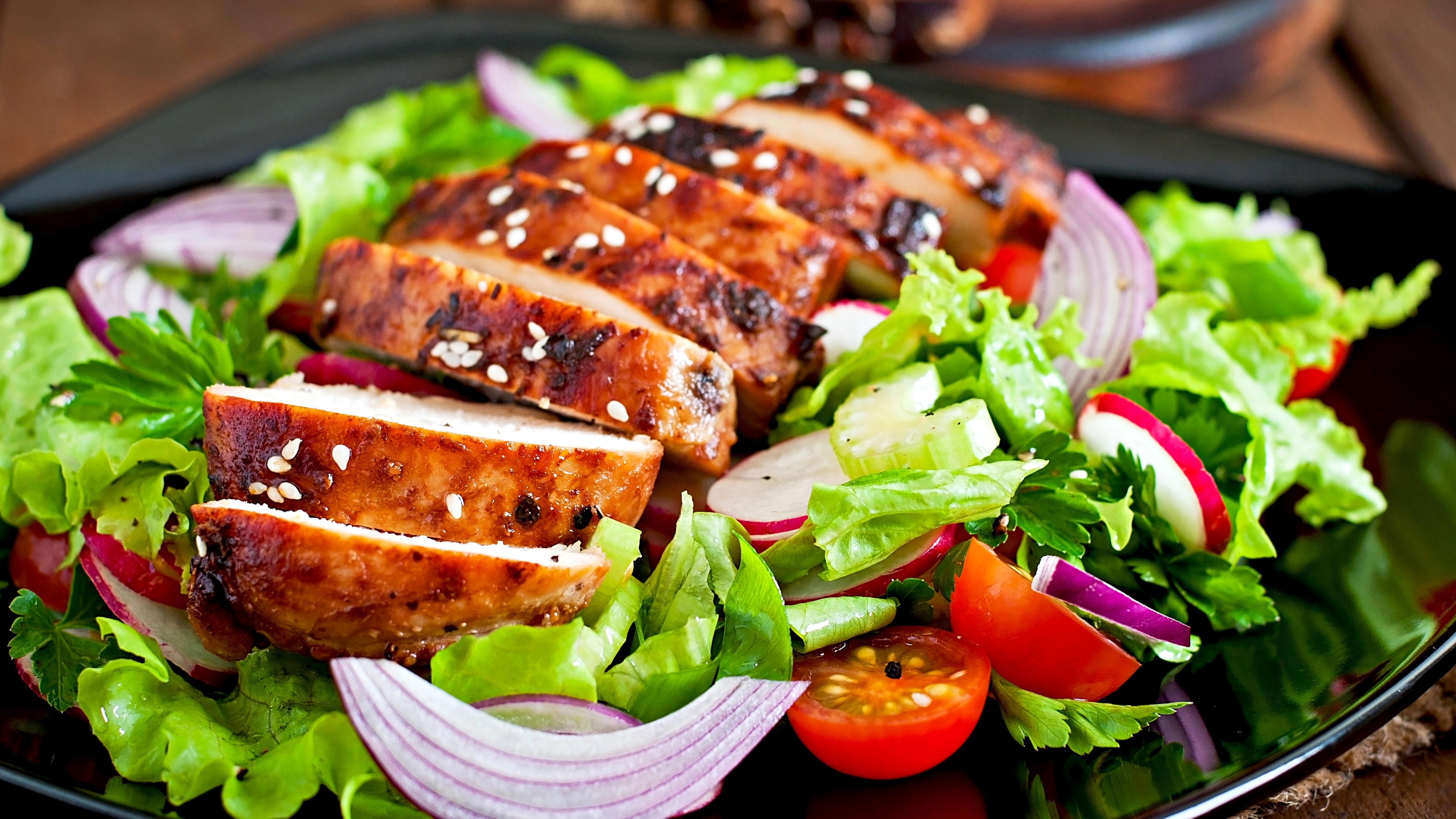 Free photo Grilled salad on a plate