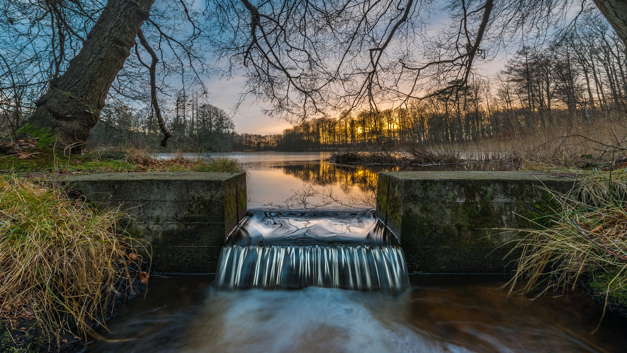 Wallpapers running water waterfall lake on the desktop