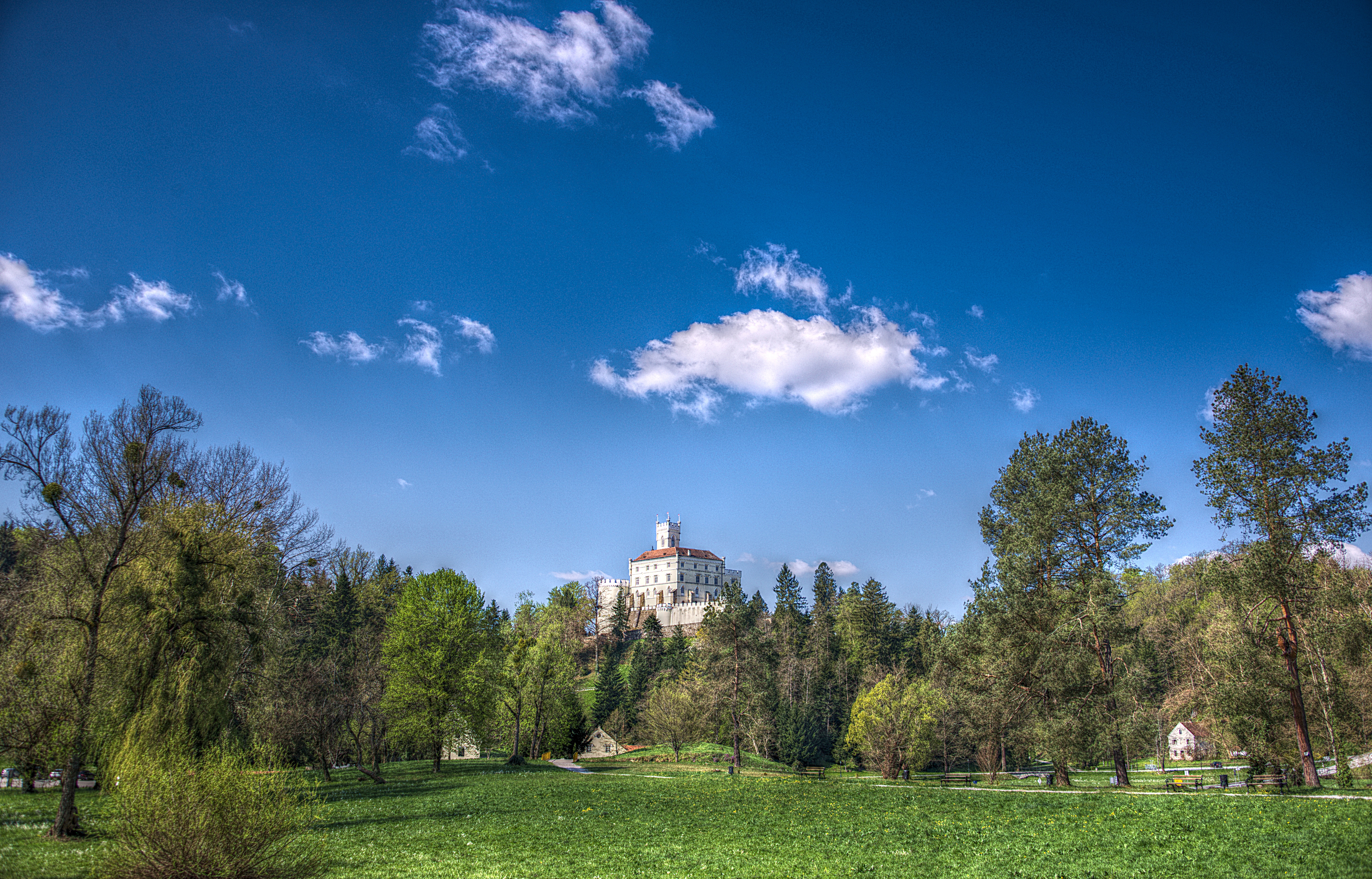 Wallpapers landscapes green field Croatia on the desktop